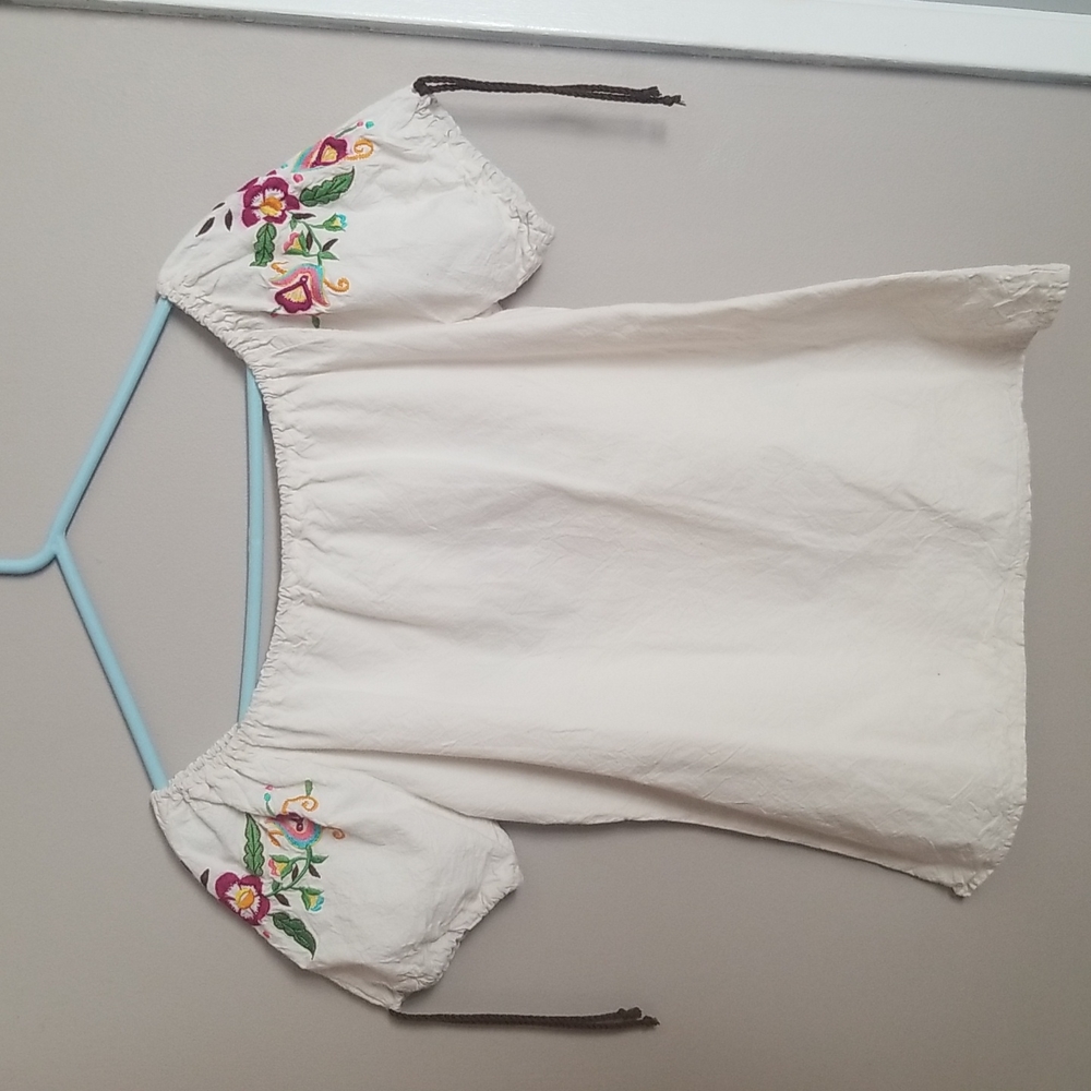Vintage embroidered top - Picture 2 of 7